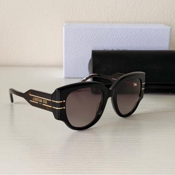 New! Dior Black Sunglasses, DiorSignature R2I 20F1, Authentic - Picture 7 of 8